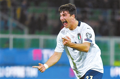 人不得不担 人不得不担